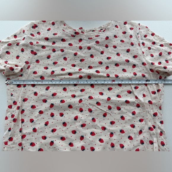 Old Navy Everywhere Strawberry Print Tshirt 
Size Small - Picture 6 of 8